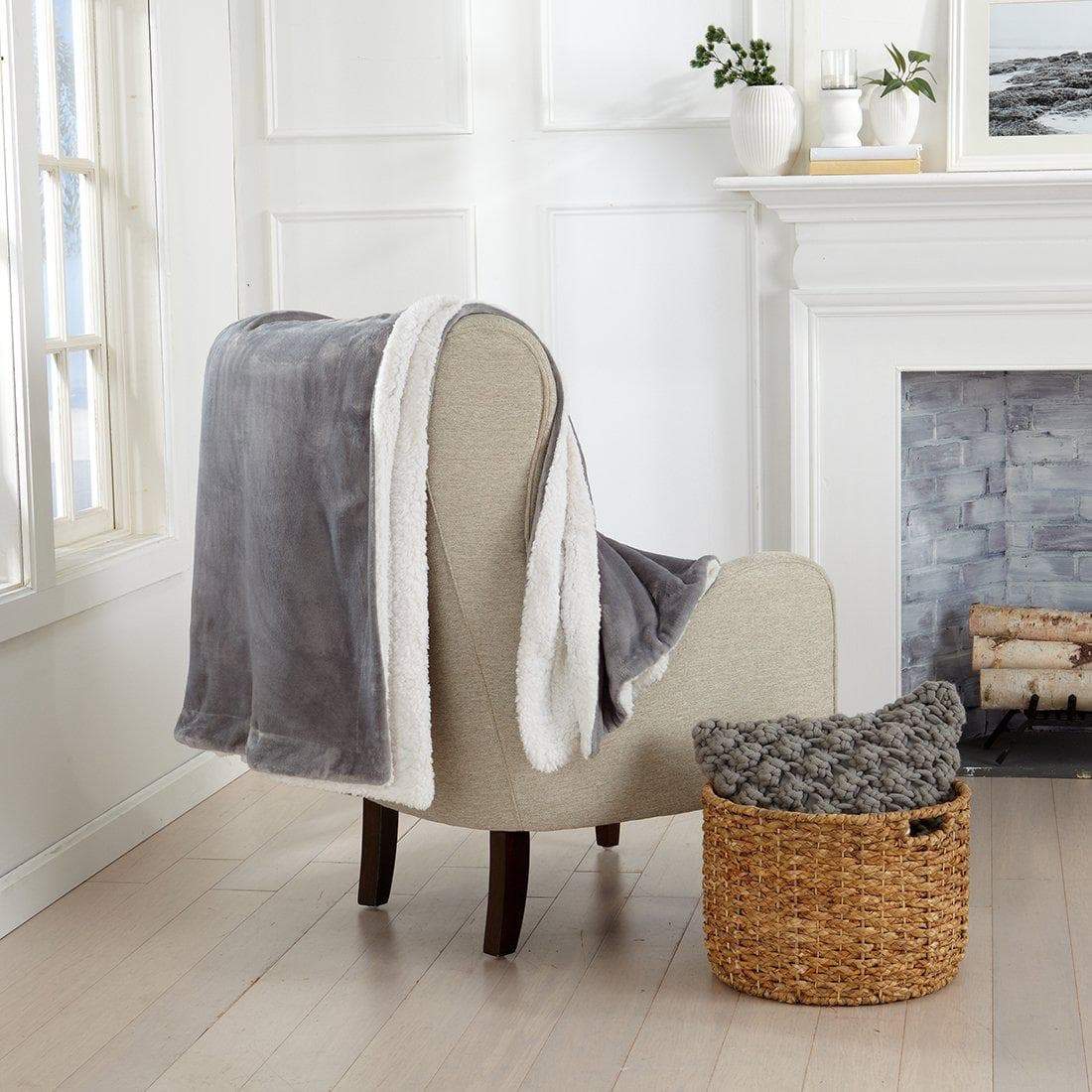 Kinsley Collection Velvet Plush Sherpa Luxury Bed Blanket and Throw – view 43