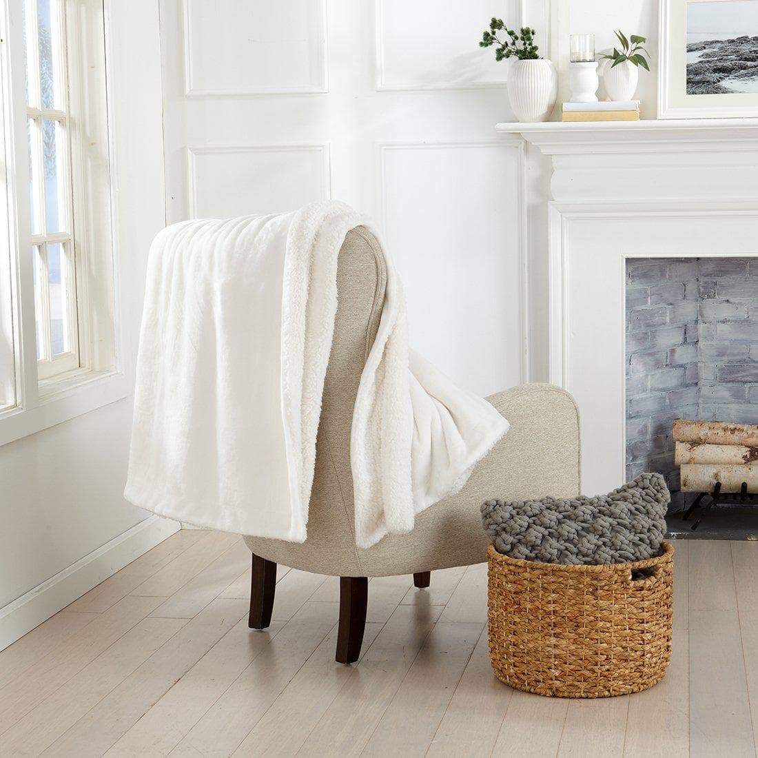 Kinsley Collection Velvet Plush Sherpa Luxury Bed Blanket and Throw – view 71