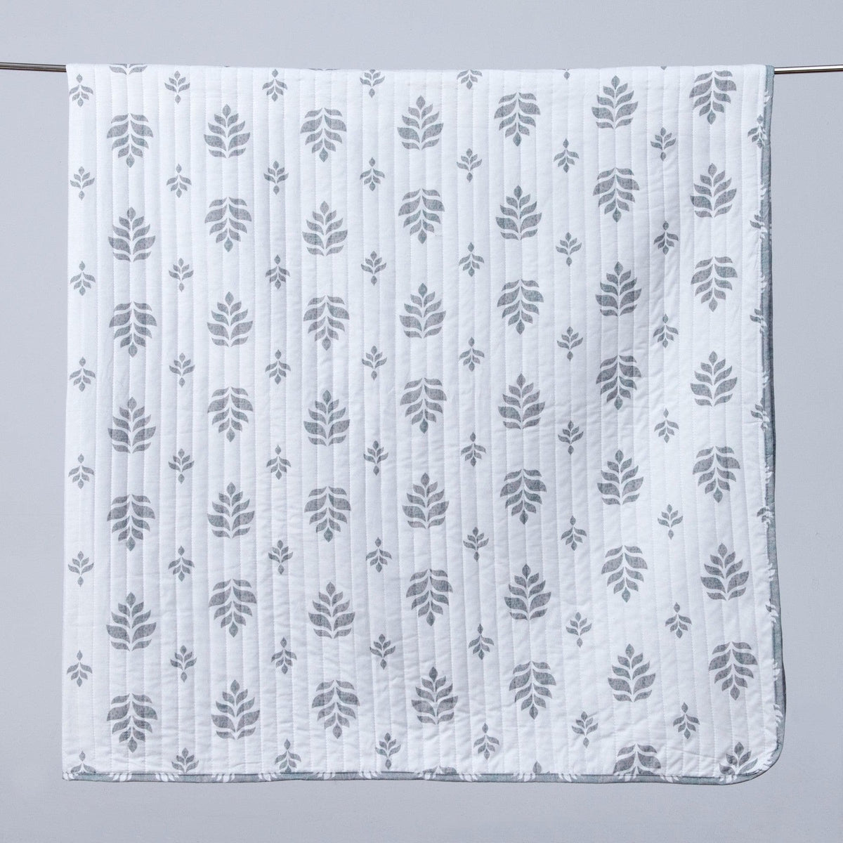 French Floral Lightweight Quilt Set – Colette Collection – view 5