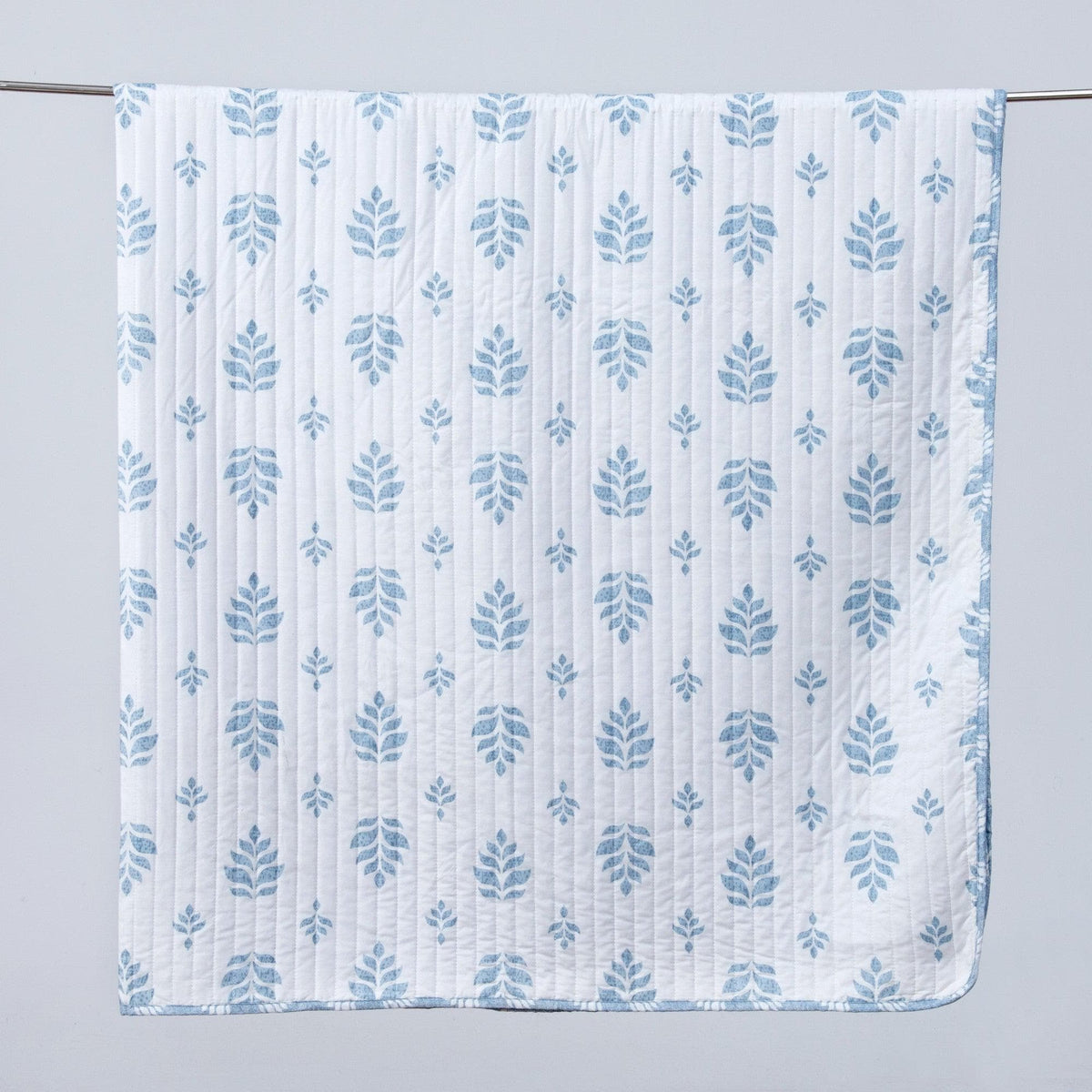 French Floral Lightweight Quilt Set – Colette Collection – view 10