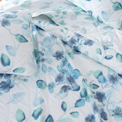 Miranda Watercolor Floral Leaves Quilt Set – Three-Piece – view 2