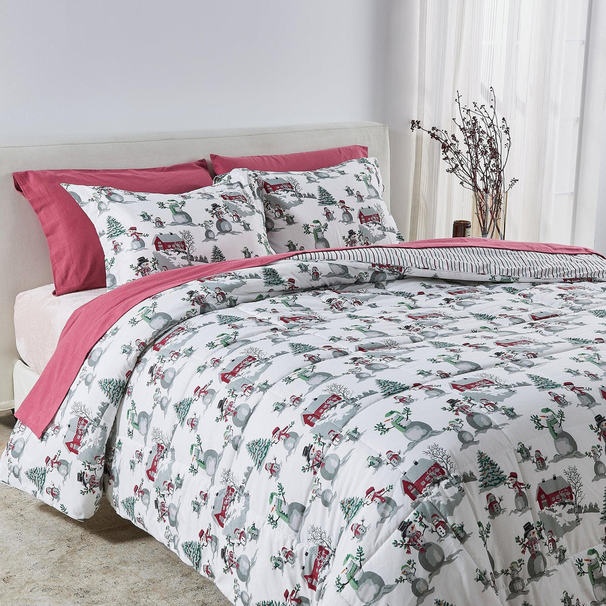 Reversible Holiday and Lodge Comforter and Sham Set – Odette Collection – view 48