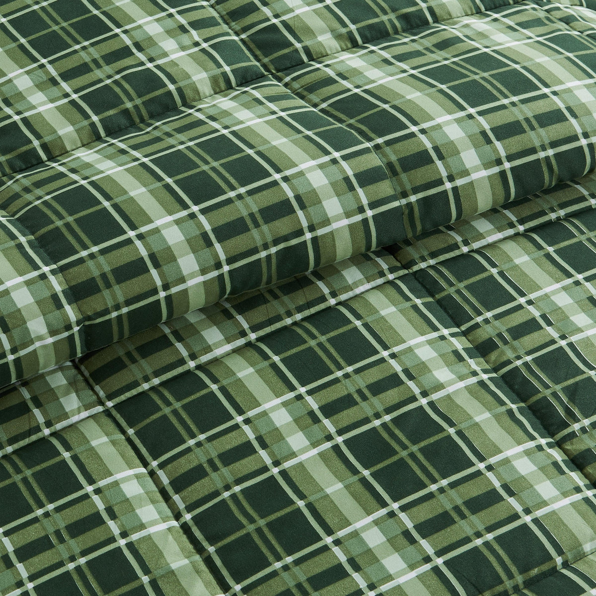 Reversible Holiday and Lodge Comforter and Sham Set – Odette Collection – view 21