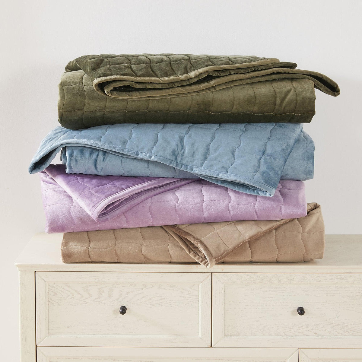 Velvet Box-Stitched Quilt Set with Shams – Vivica Collection – view 48