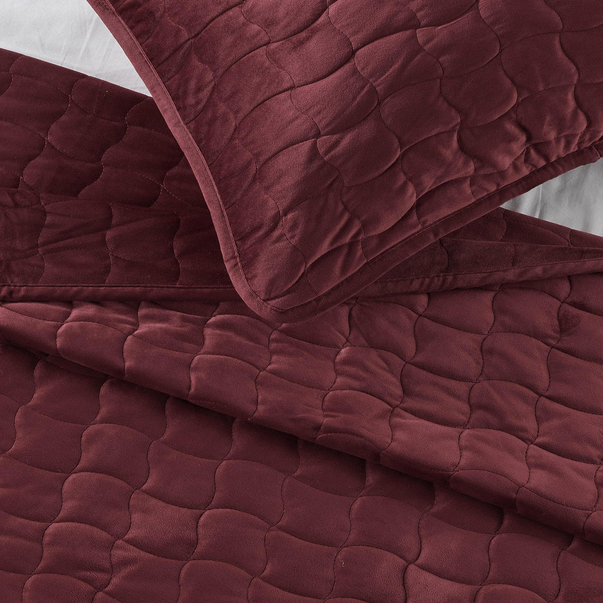 Velvet Box-Stitched Quilt Set with Shams – Vivica Collection – view 47