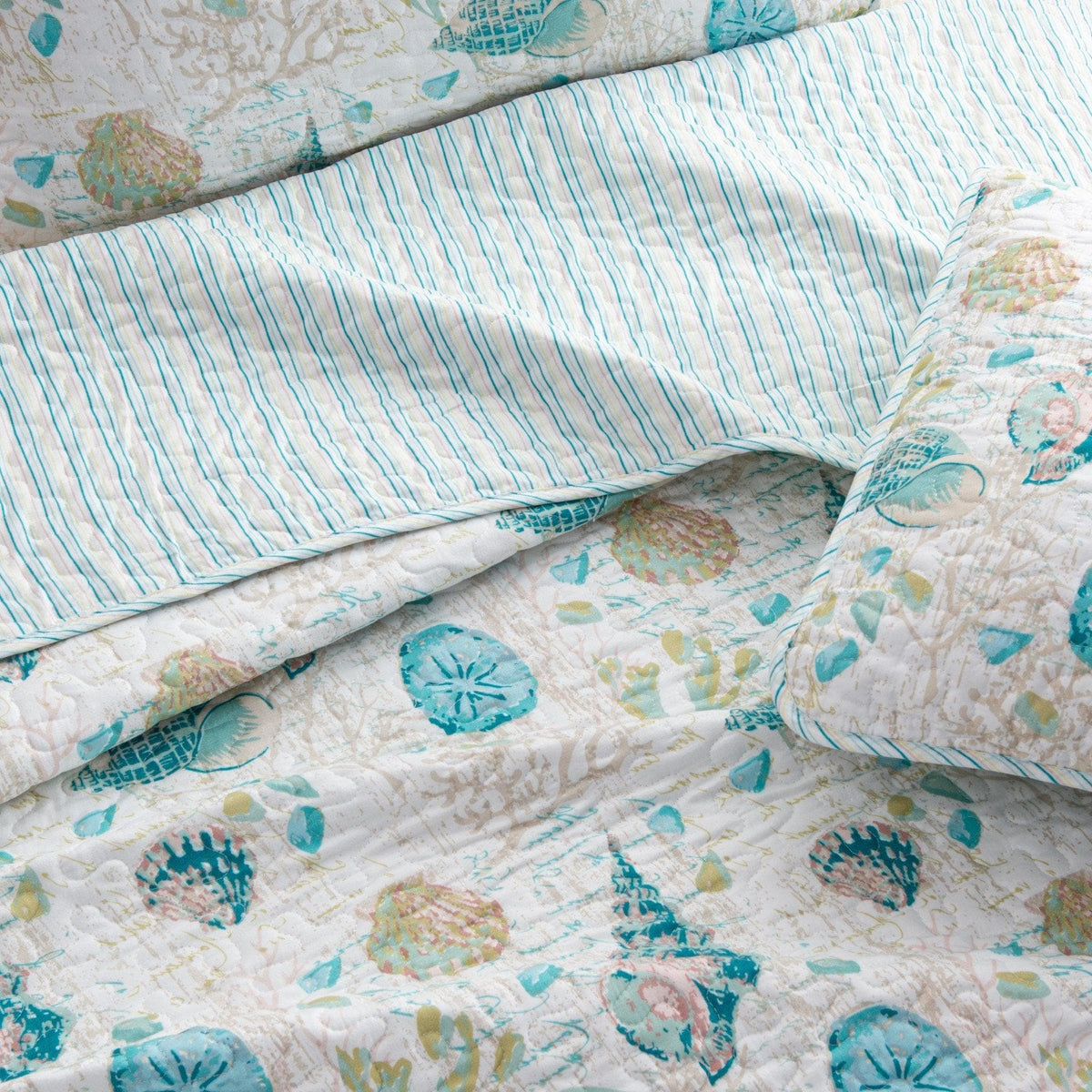 West Sands Seashell and Coral Microfiber Quilt Set – view 2