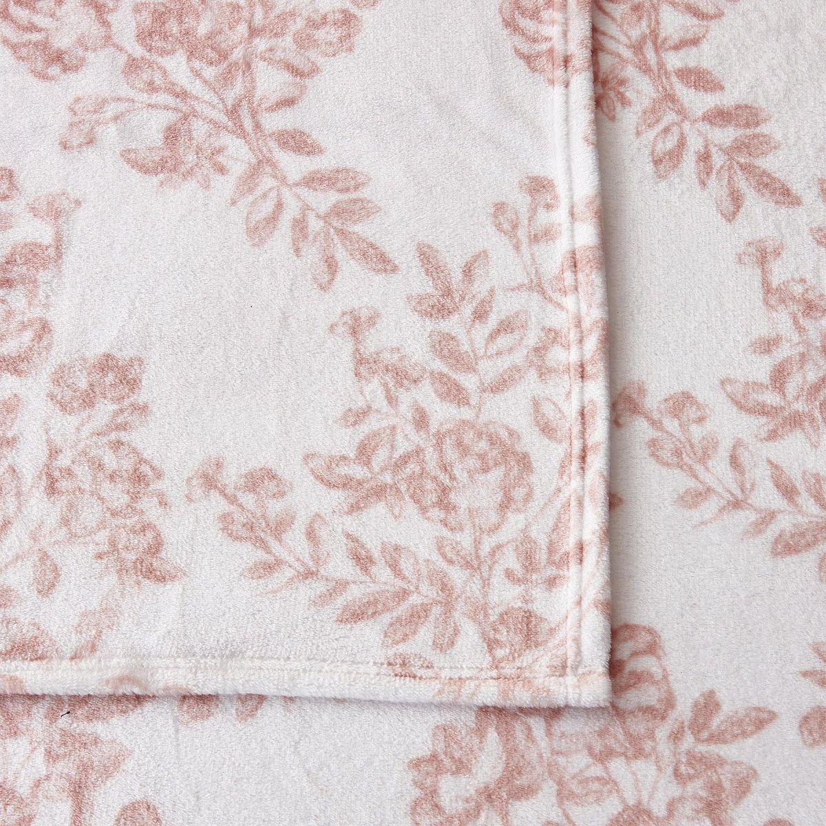 Printed Velvet Plush Sheet Set – Velvet Luxe Lattice Collection – view 30