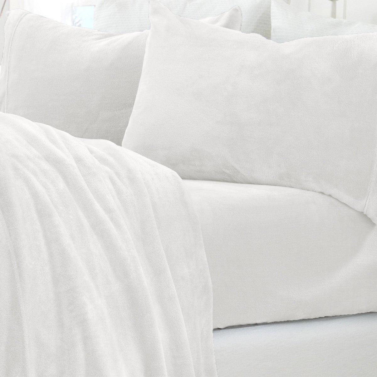 Solid Velvet Plush Sheet Set – Velvet Luxe Collection – view 98