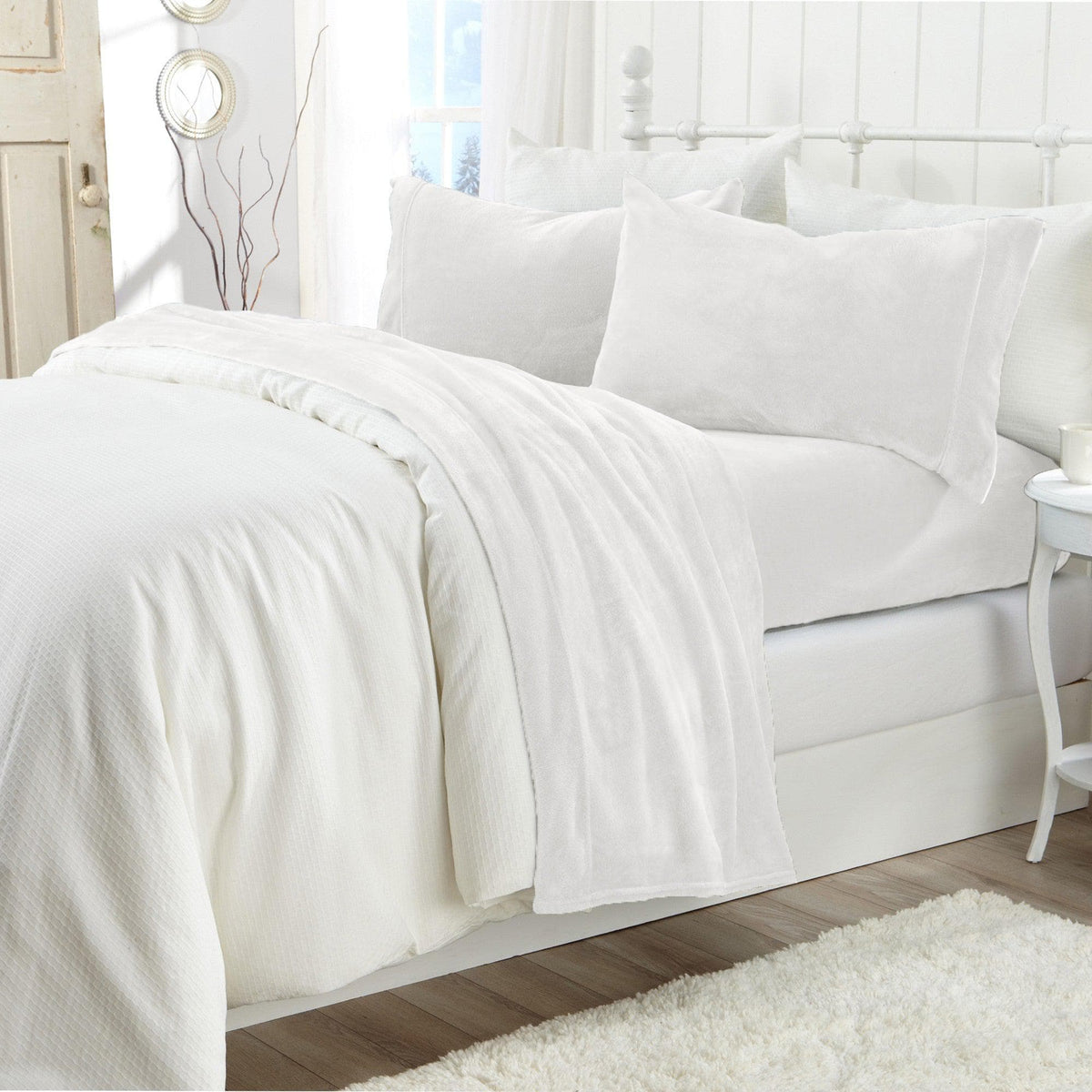 Solid Velvet Plush Sheet Set – Velvet Luxe Collection – view 99