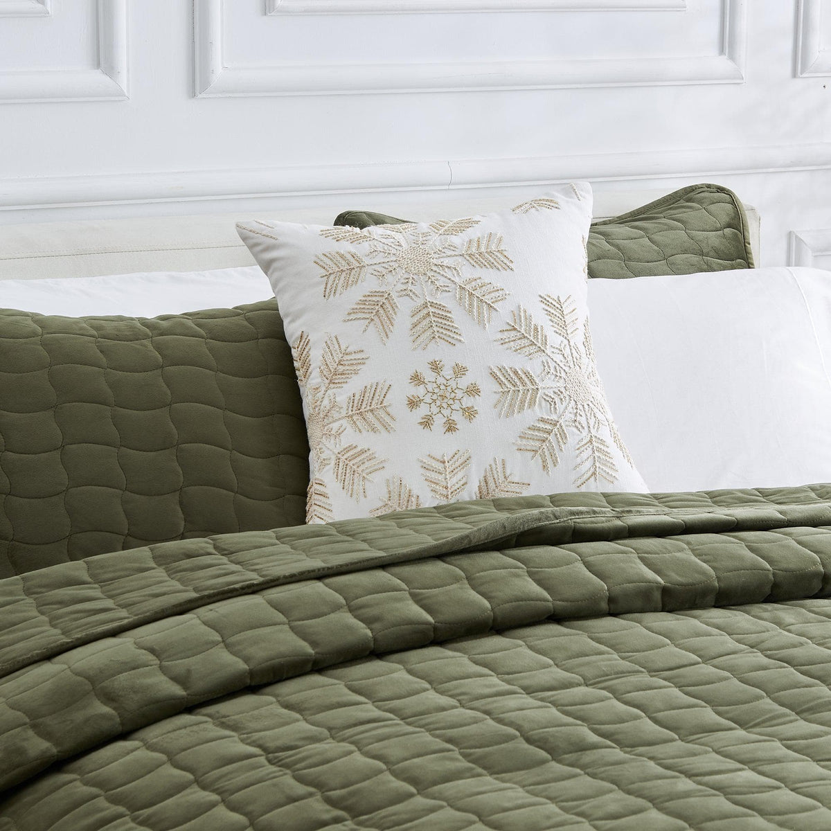 Jubilee Collection Embroidered Holiday Throw Pillow with Insert – view 63
