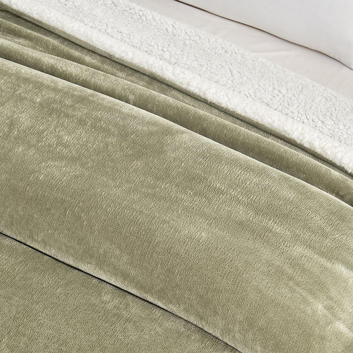 Kinsley Collection Velvet Plush Sherpa Luxury Bed Blanket and Throw – view 104