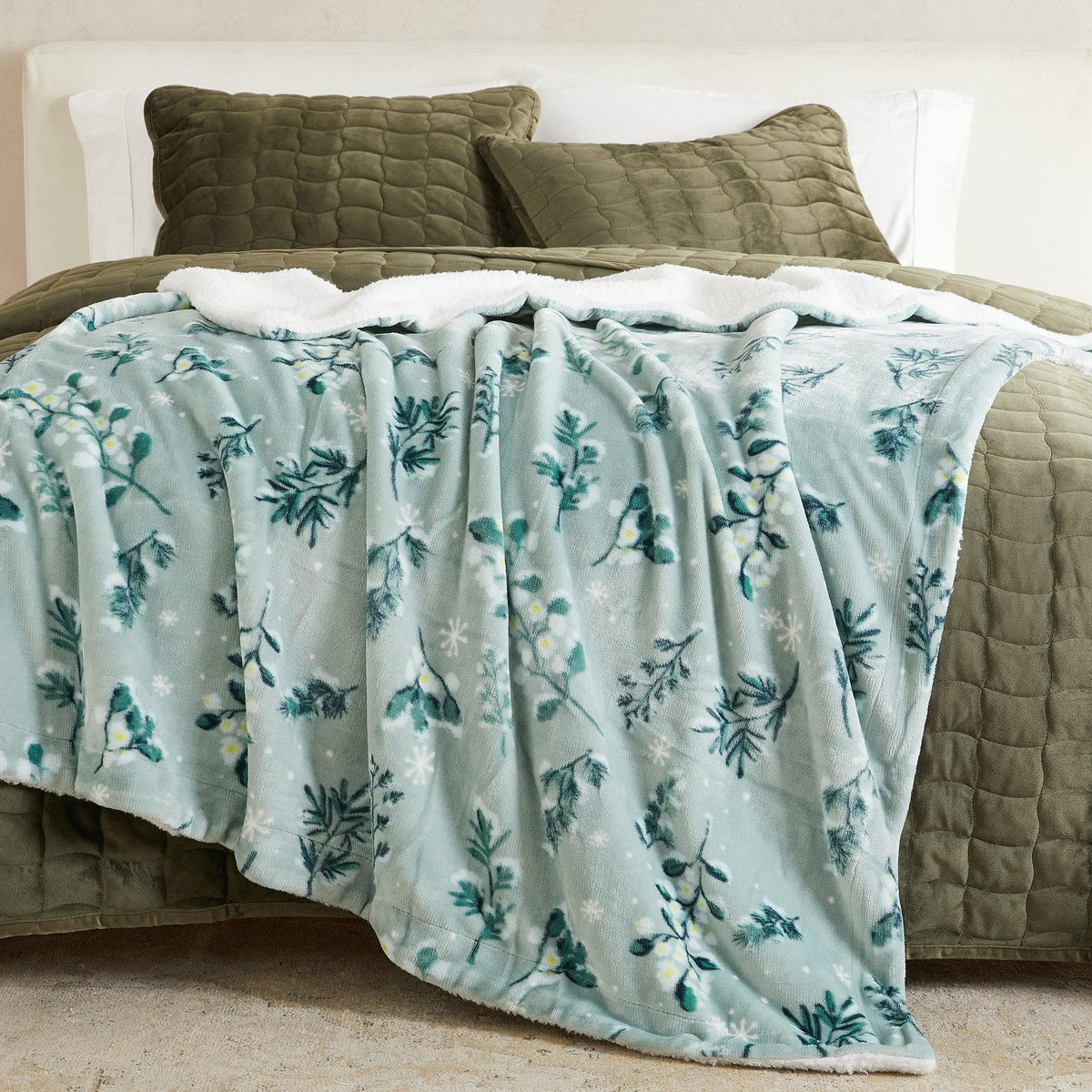 Kinsley Collection Velvet Plush Sherpa Luxury Bed Blanket and Throw – view 129