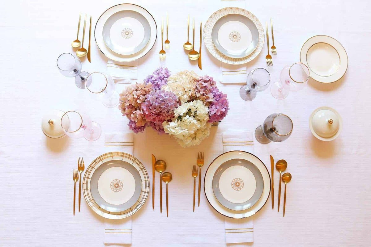 Gold Izmir Patterned Dinner Plates with 14k Gold Design, Set of 4 – view 3