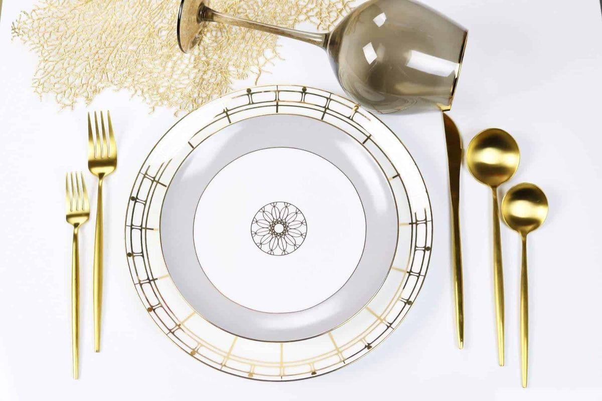 Gold Izmir Patterned Dinner Plates with 14k Gold Design, Set of 4 – view 4