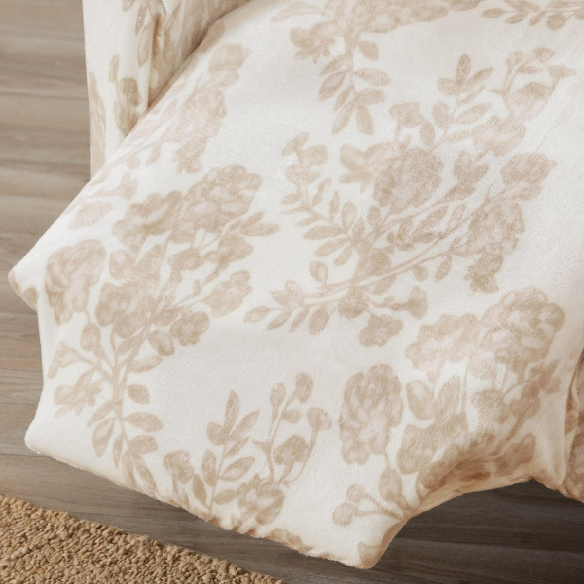 Velvet Stretch Slipcover – Gale Collection Form-Fit Sofa Cover – view 112