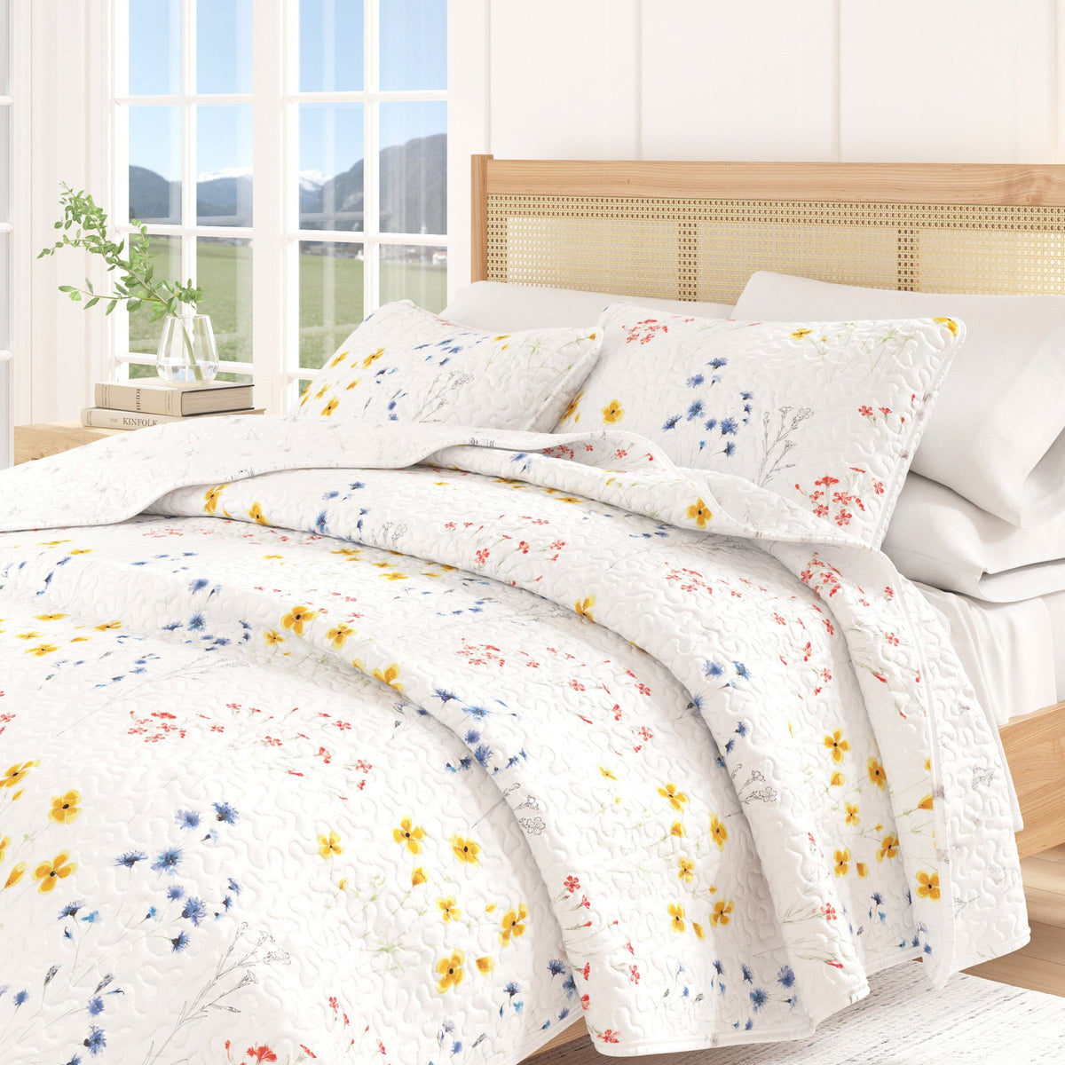 Wildflower Floral Quilt Set with Shams – Marianne Collection – view 6