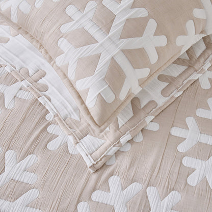 Reversible Matelassé Snowflake Quilt Set – Nino Collection – view 21