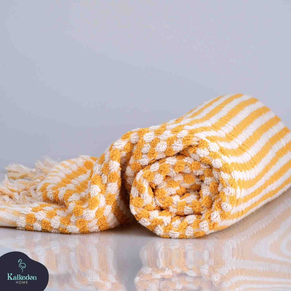 Pom Pom Organic Turkish Cotton Bath Towel, Oversized 550 GSM Jacquard – view 10