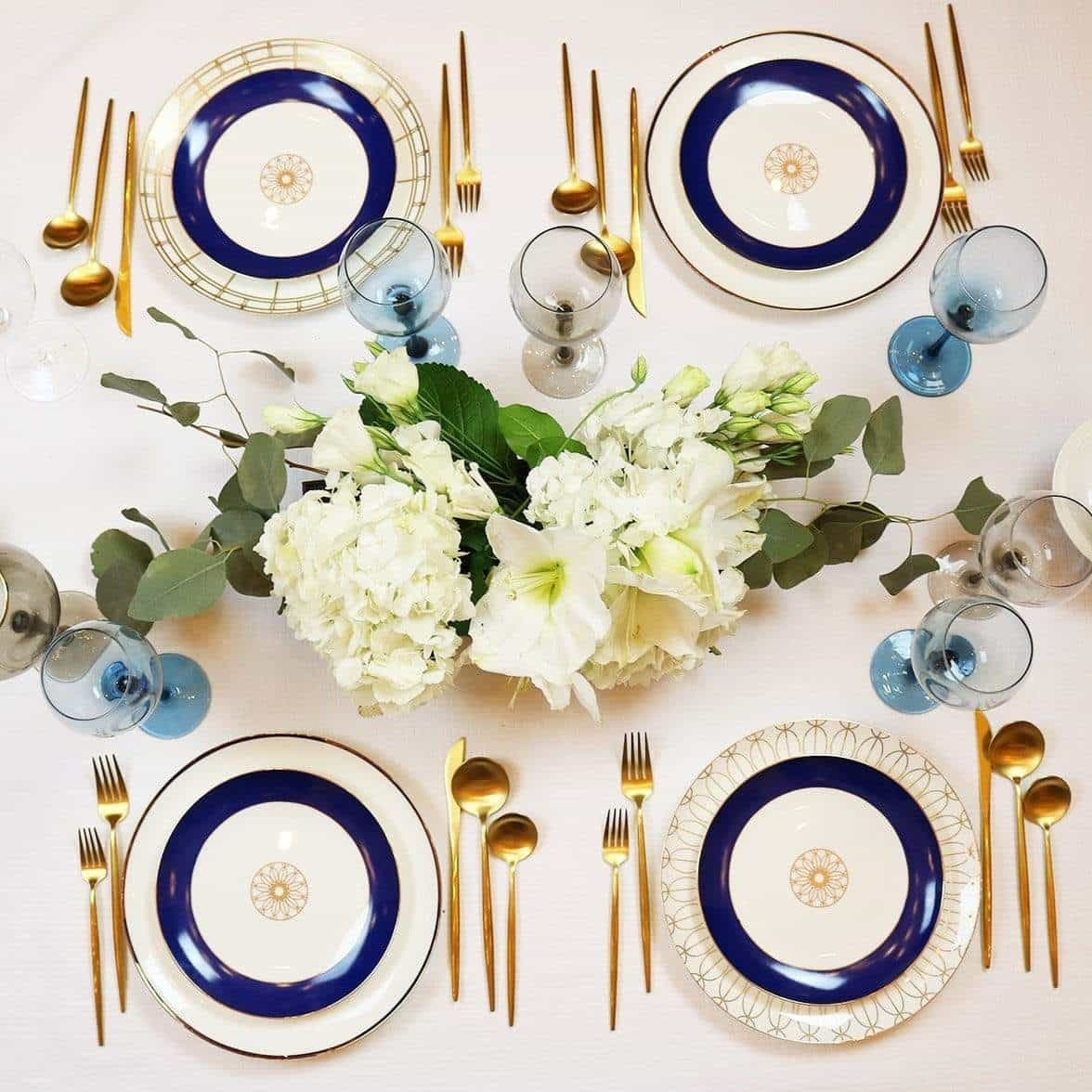 Sultana Gold Geometric Dinner Plates with 14k Gold Design, Set of 4 – view 5