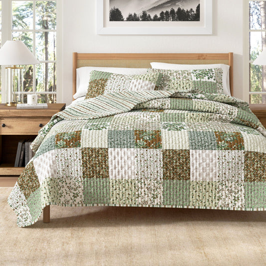 Floral Patchwork Quilt Set - Damia Collection
