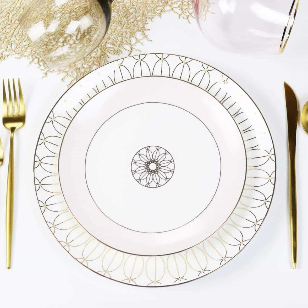 Sultana Gold Geometric Dinner Plates with 14k Gold Design, Set of 4 – view 3