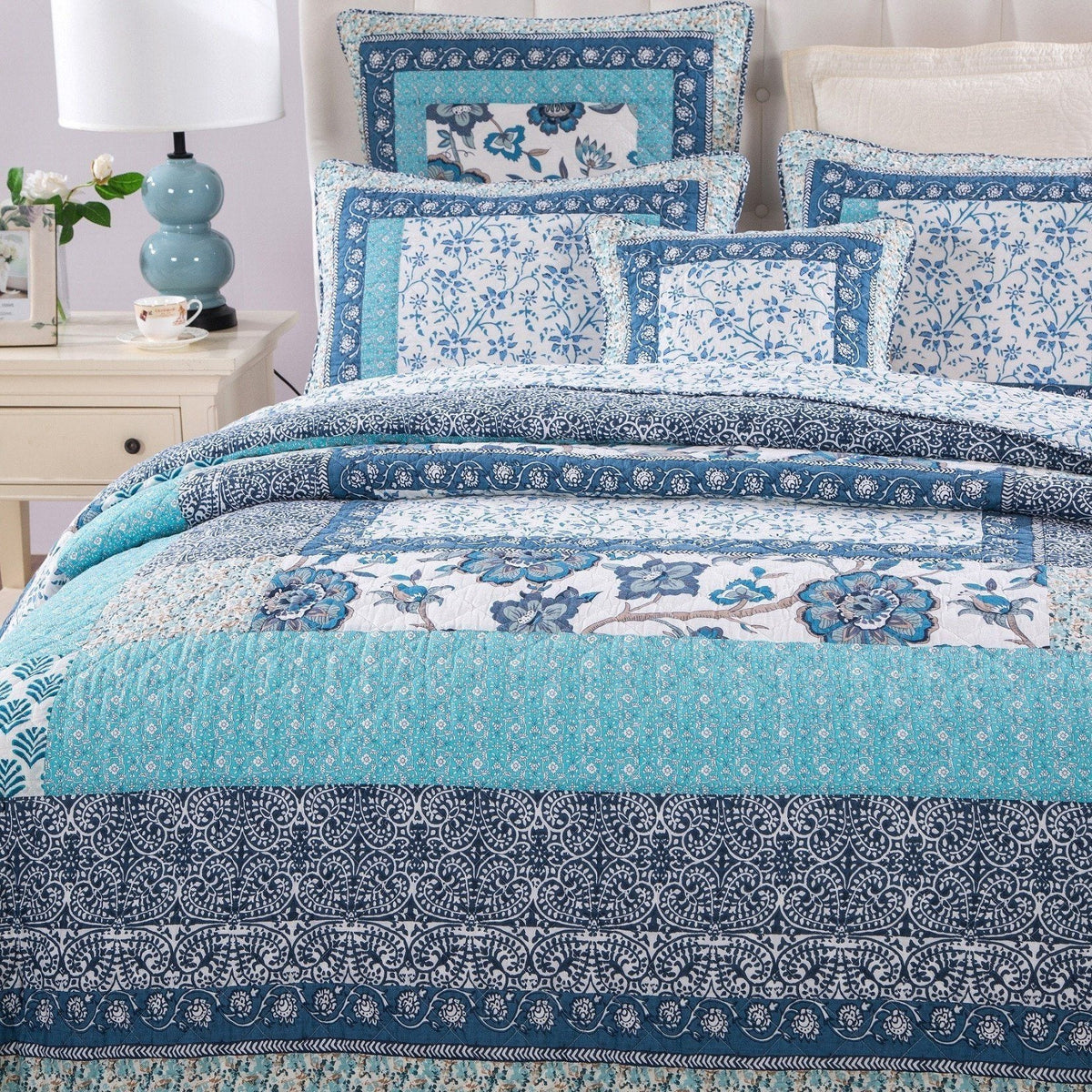 Blue Elegance Floral Cotton Patchwork Bedspread Coverlet Quilt Set – view 3