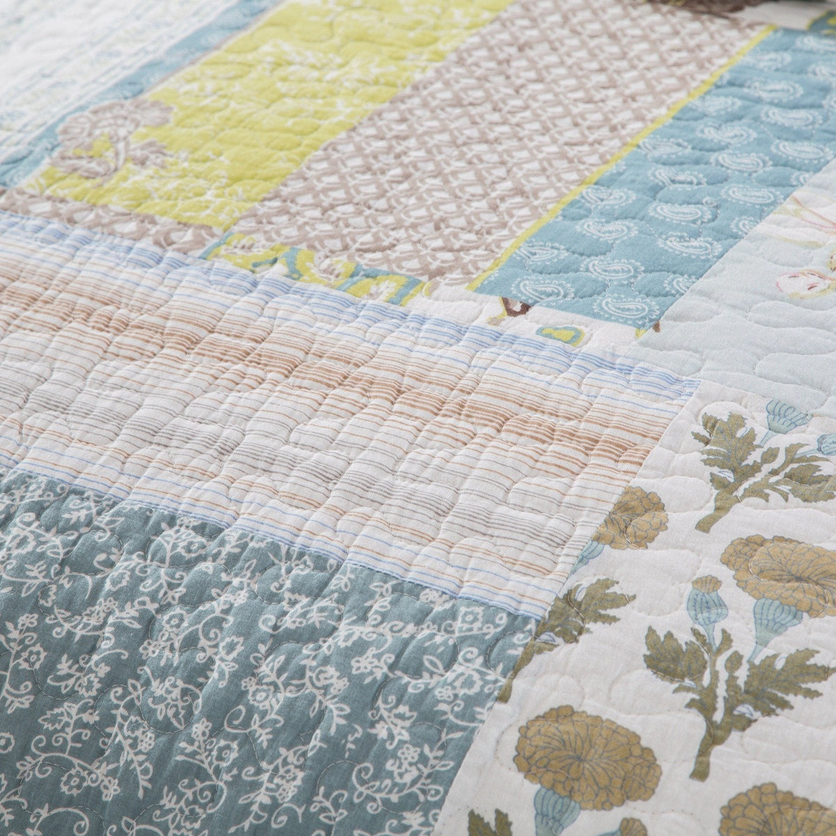 Sky Breeze Pastel Blue Cotton Patchwork Quilt Set – view 2