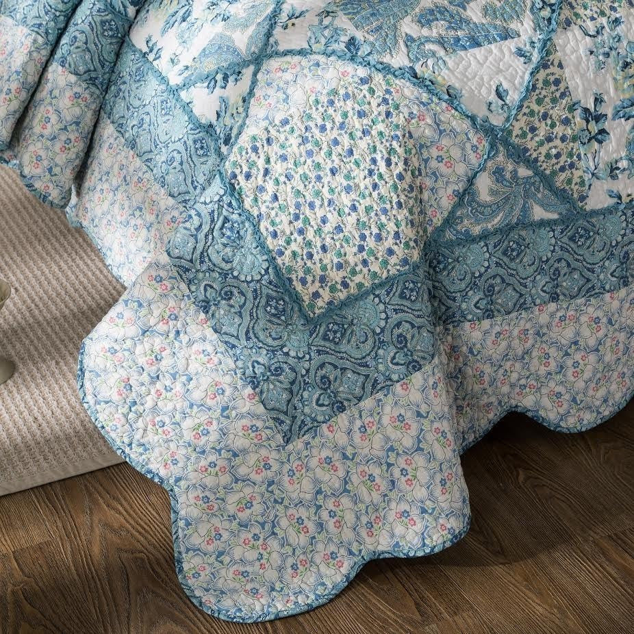 Petal Dance Blue and White Floral Scalloped Cotton Patchwork Quilt Set – view 4