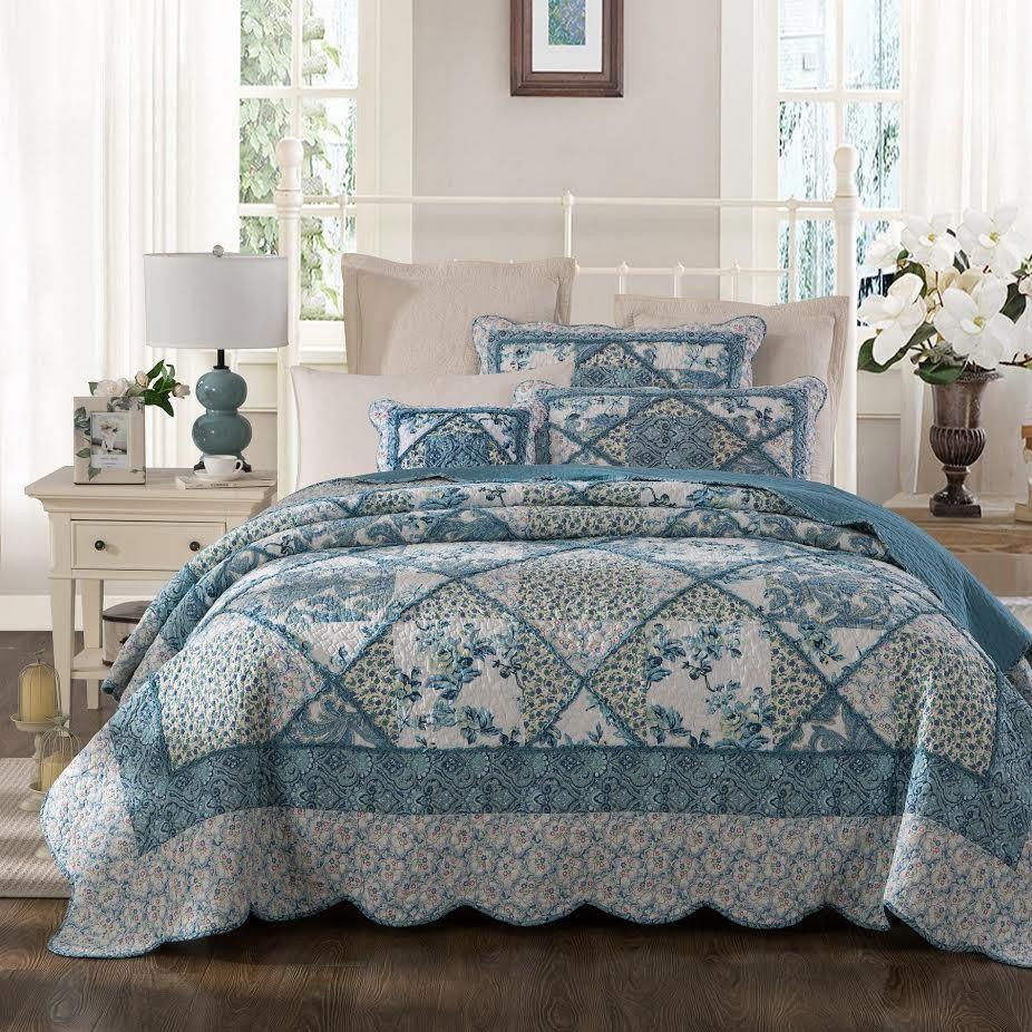 Cotton Patchwork Quilt Set, Petal Dance Floral Scalloped Design