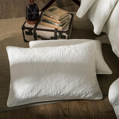 Vanilla Cream Ivory Paisley Damask Matelassé Cotton Quilt Set – view 10