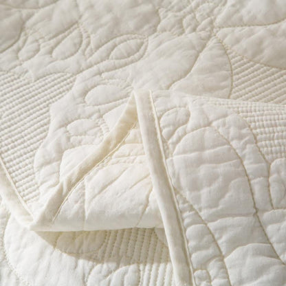 Vanilla Cream Ivory Paisley Damask Matelassé Cotton Quilt Set – view 9