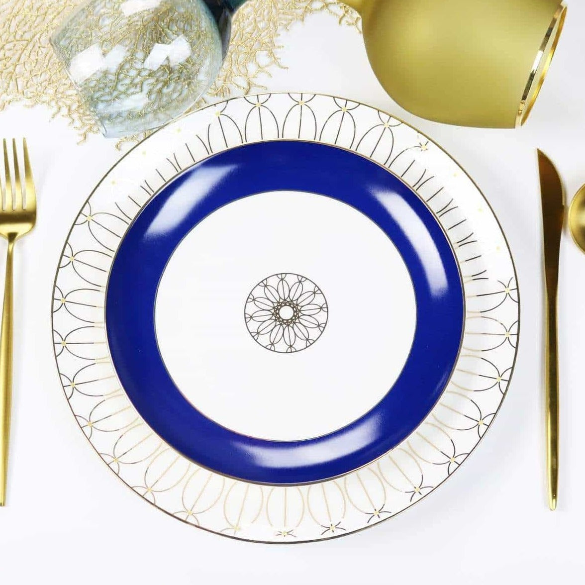 Sultana Gold Geometric Dinner Plates with 14k Gold Design, Set of 4 – view 4