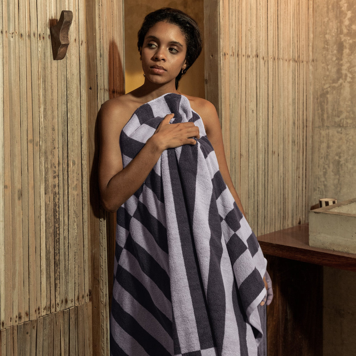Shadmoor Australian Cotton Towels with Geometric Pattern, 600 GSM – view 4
