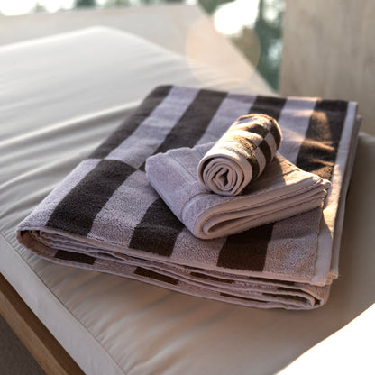 Shadmoor Australian Cotton Towels with Geometric Pattern, 600 GSM – view 12