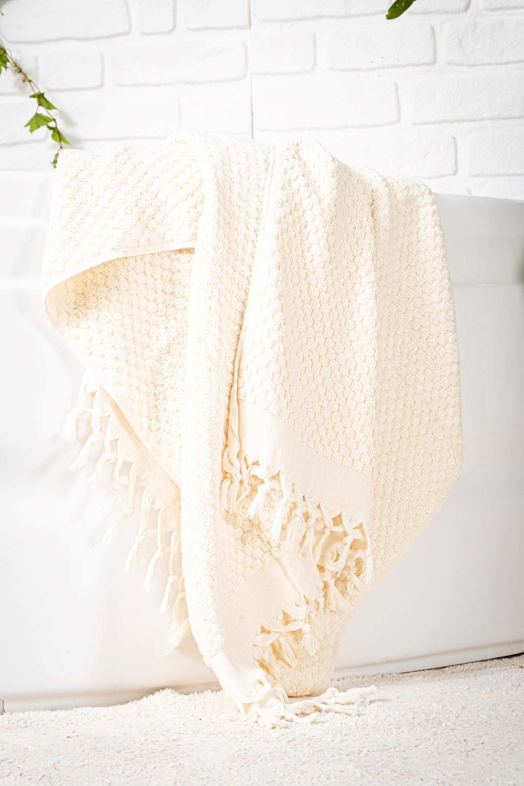 Organic Cotton Striped Bath Towel, Jacquard Woven 36 x 72 Inch – view 5