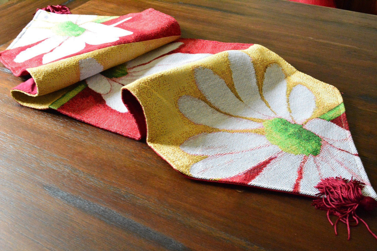 Loves Me Not Daisy Woven Tapestry Table Runner for Spring – view 12