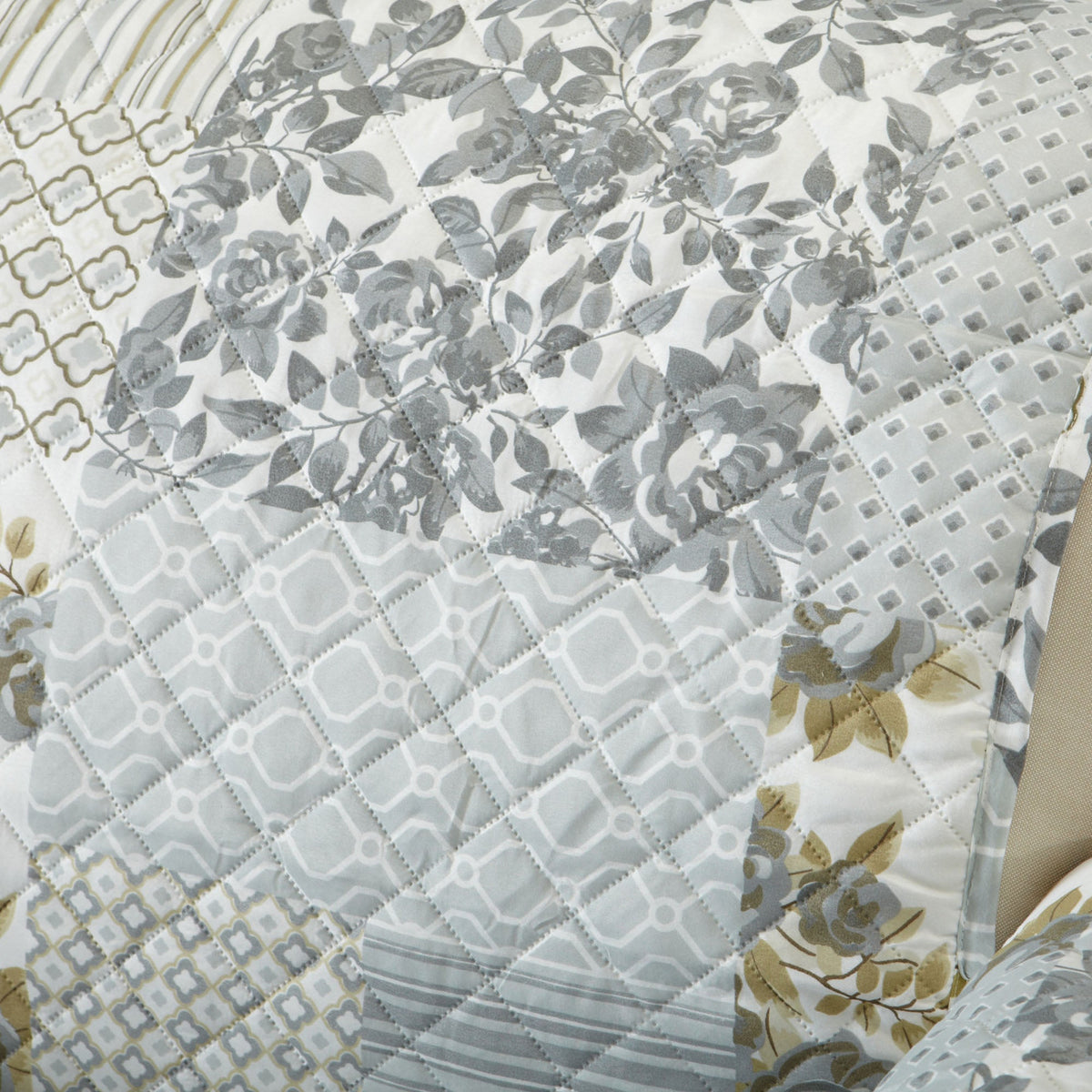 Reversible Patchwork Furniture Protector – Langdon Collection Sofa Cover – view 48