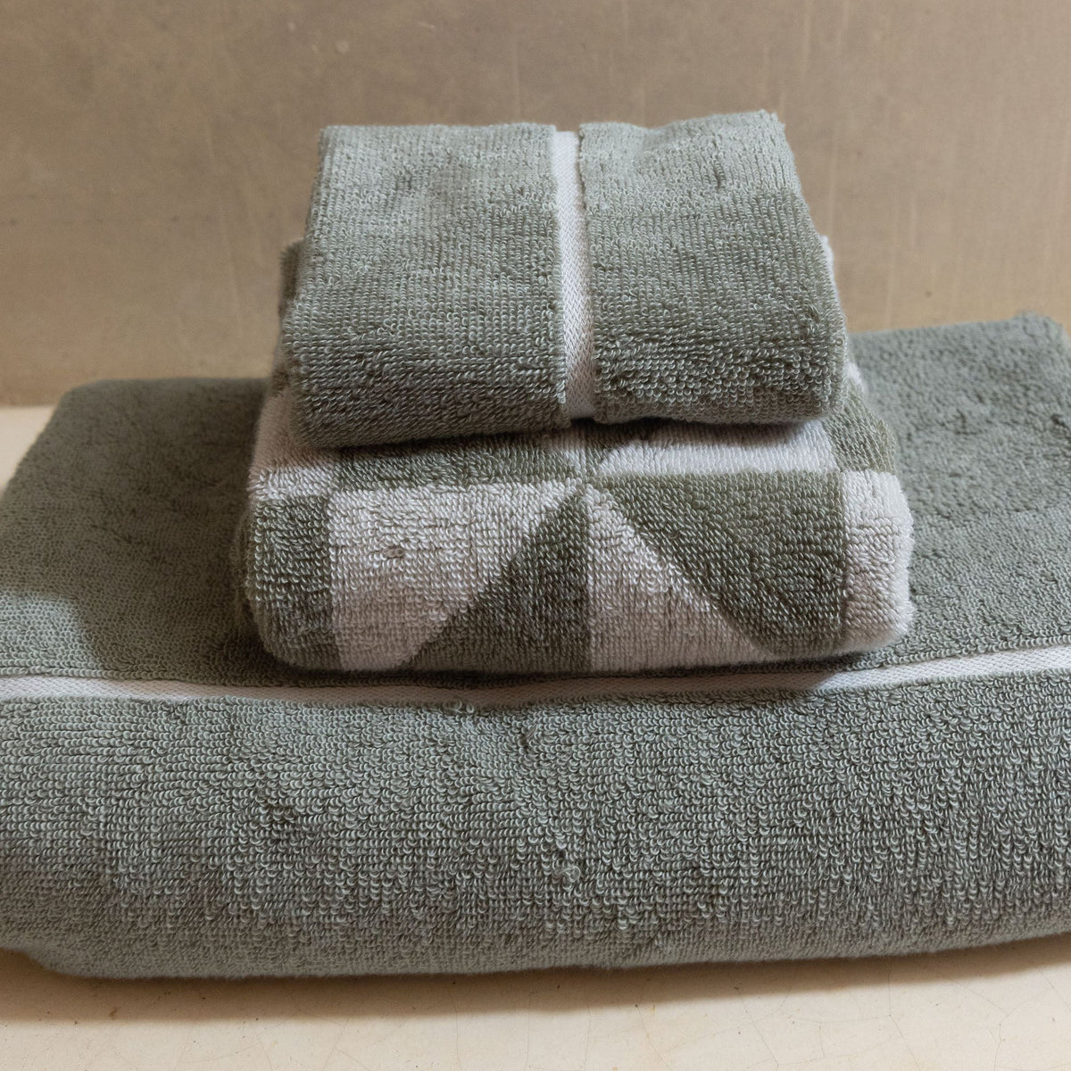 Deia Australian Cotton Bath Towels, 600 GSM Plush Towels and Sets – view 37